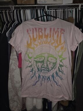 Buckle Light Pink Sublime Sun Graphic Tee